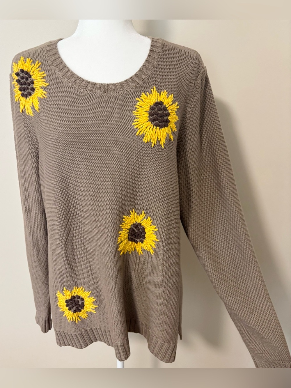 Coldwater Creek Light Brown Sunflower Oversized Cotton Blend Sweater - Picture 3 of 12
